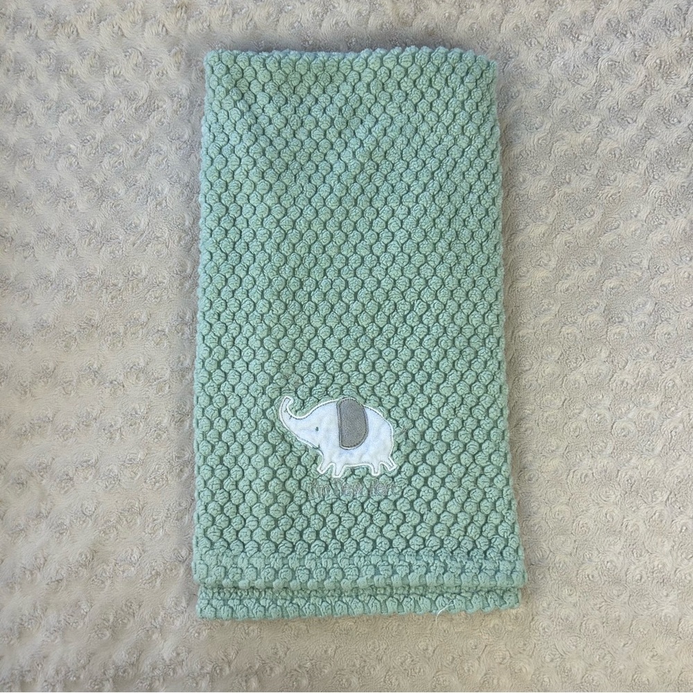 Little & Loved Green Elephant Baby Blanket I'm New Here Gray White Textured